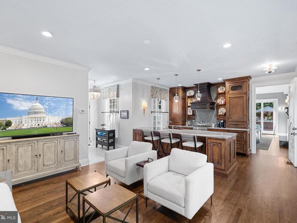 6020 Copely Lane, Mclean VA 22101