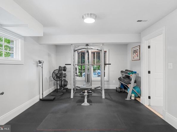 6020 Copely Lane, Mclean VA 22101