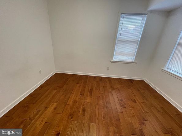 924 N 15TH Street, Philadelphia PA 19130