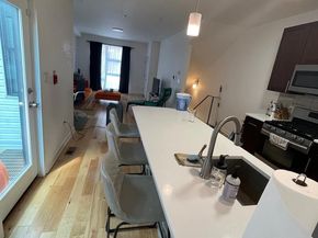 924 N 15TH Street, Philadelphia PA 19130