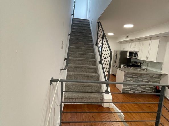 924 N 15TH Street, Philadelphia PA 19130