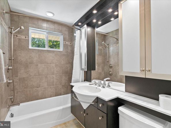 4600 Strathblane Place, Alexandria VA 22304
