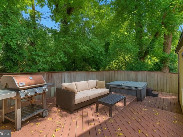 4600 Strathblane Place, Alexandria VA 22304