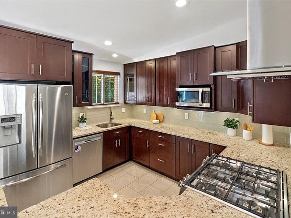 4600 Strathblane Place, Alexandria VA 22304