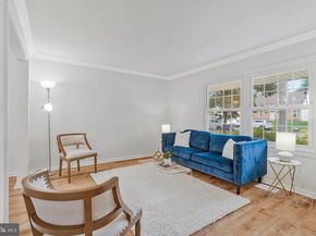 724 N Amelia St, Sterling VA 20164