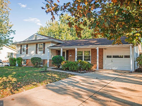724 N Amelia St, Sterling VA 20164