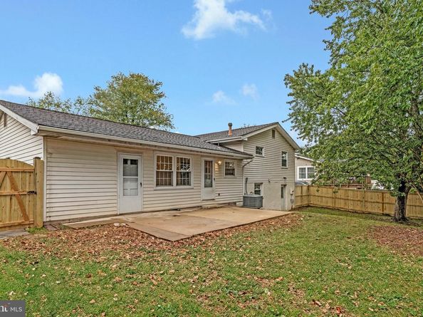 724 N Amelia St, Sterling VA 20164