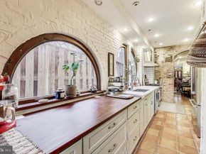 407 A Street NE, Washington DC 20002