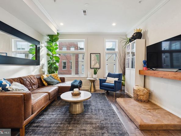 1919 Brown Street 2, Philadelphia PA 19130