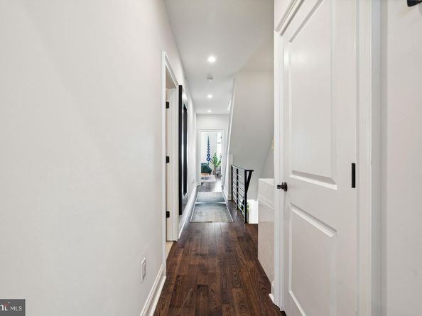 1919 Brown Street 2, Philadelphia PA 19130