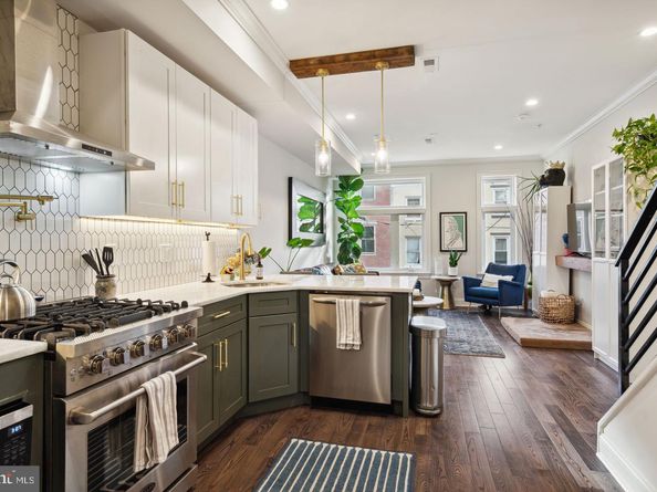 1919 Brown Street 2, Philadelphia PA 19130