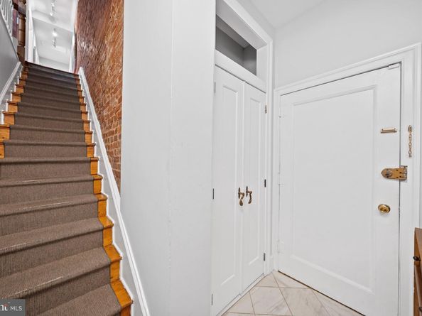 1823 Riggs Place NW 2, Washington DC 20009
