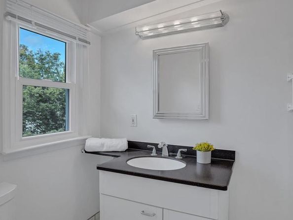 5120 Wilson Lane, Bethesda MD 20814
