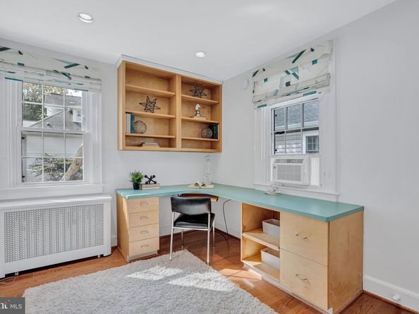 5120 Wilson Lane, Bethesda MD 20814