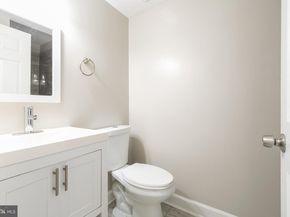 4707 Connecticut Avenue NW 104, Washington DC 20008