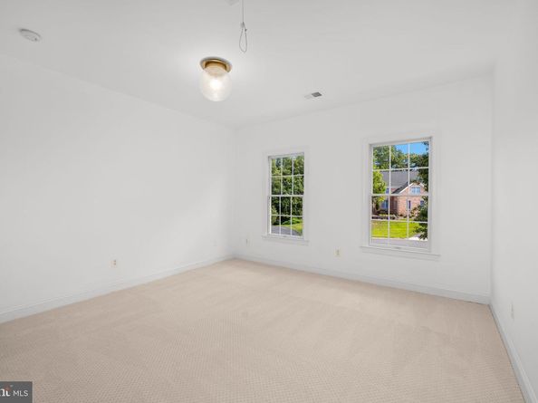 9434 Vernon Drive, Great Falls VA 22066