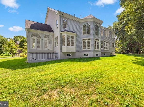9434 Vernon Drive, Great Falls VA 22066