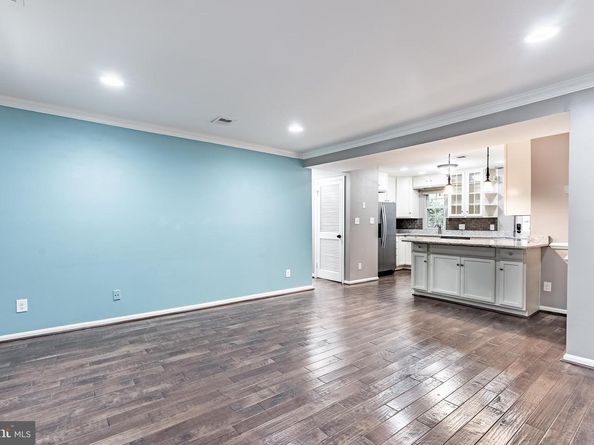 1413 E Abingdon Drive 1, Alexandria VA 22314