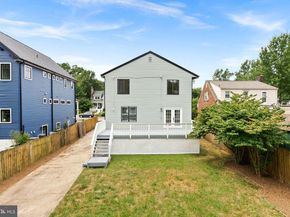 1805 S Pollard Street, Arlington VA 22204