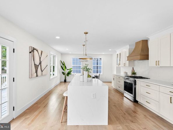 1805 S Pollard Street, Arlington VA 22204
