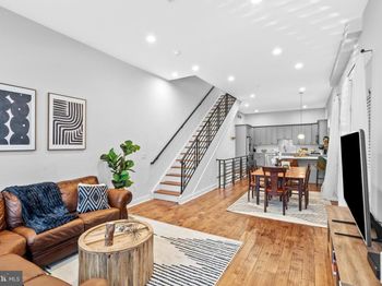2849 Salmon Street