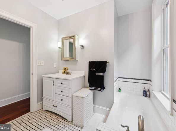 117 Thomas Street NW, Washington DC 20001