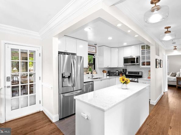 3212 Patrick Henry Drive, Falls Church VA 22044
