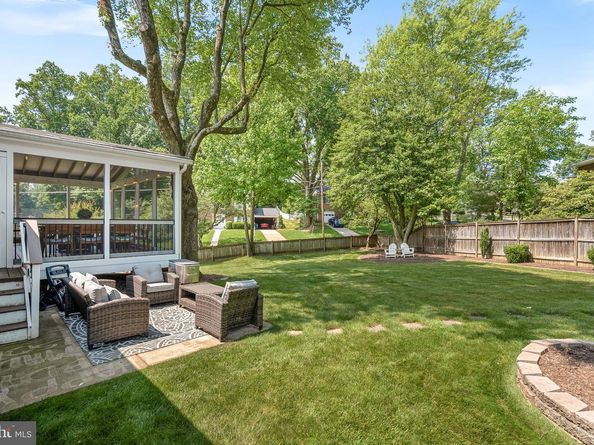 3212 Patrick Henry Drive, Falls Church VA 22044