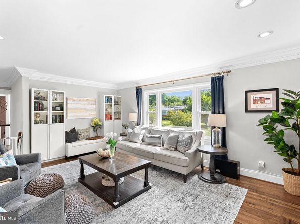 3212 Patrick Henry Drive, Falls Church VA 22044