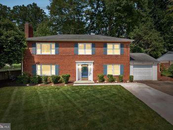 3212 Patrick Henry Drive
