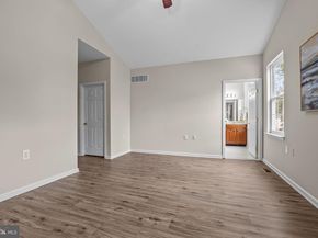 9 Blue Flax Lane, Langhorne PA 19047