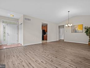 9 Blue Flax Lane, Langhorne PA 19047