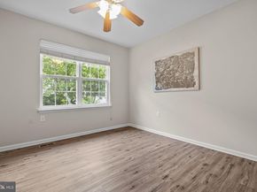 9 Blue Flax Lane, Langhorne PA 19047