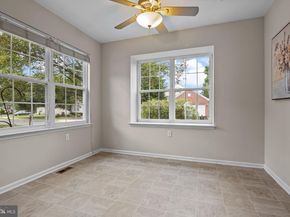 9 Blue Flax Lane, Langhorne PA 19047