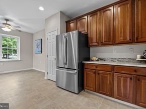 9 Blue Flax Lane, Langhorne PA 19047
