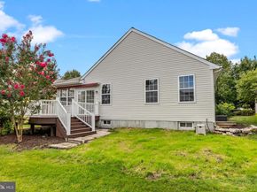 9 Blue Flax Lane, Langhorne PA 19047