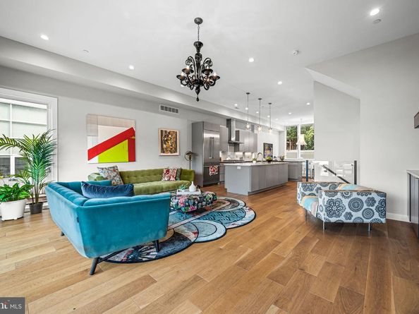 4594 Silverwood Street, Philadelphia PA 19127