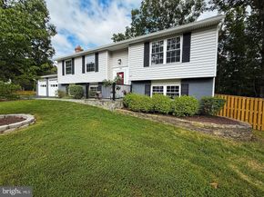 229 Applegate Drive, Sterling VA 20164