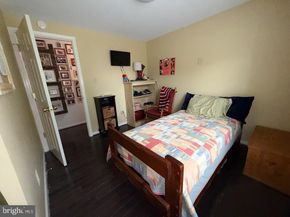 229 Applegate Drive, Sterling VA 20164