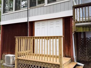 229 Applegate Drive, Sterling VA 20164