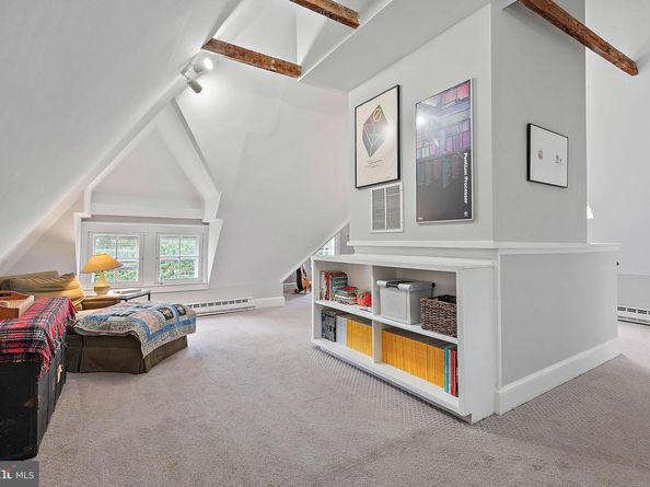 1503 Russell Road, Alexandria VA 22301