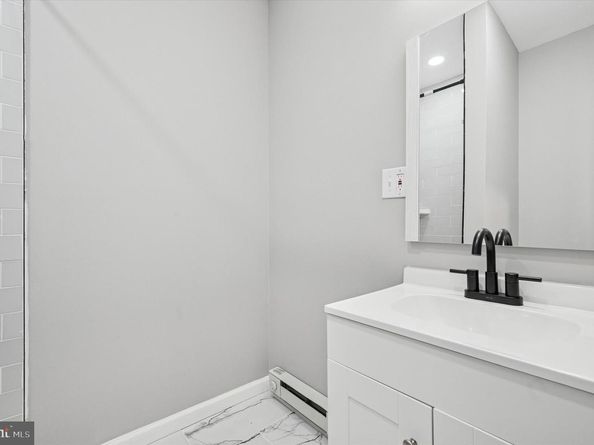 1525 Morris Street, Philadelphia PA 19145