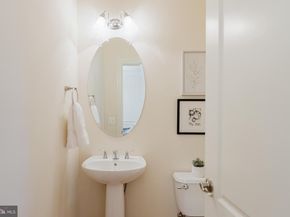 1855 Potomac Greens Drive, Alexandria VA 22314