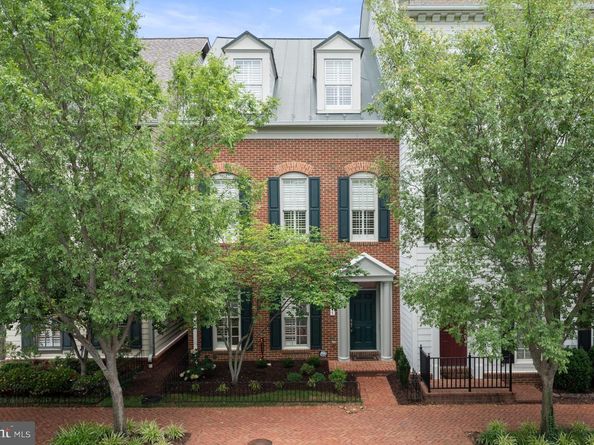 1855 Potomac Greens Drive, Alexandria VA 22314