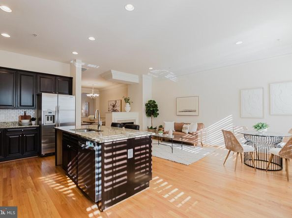 1855 Potomac Greens Drive, Alexandria VA 22314