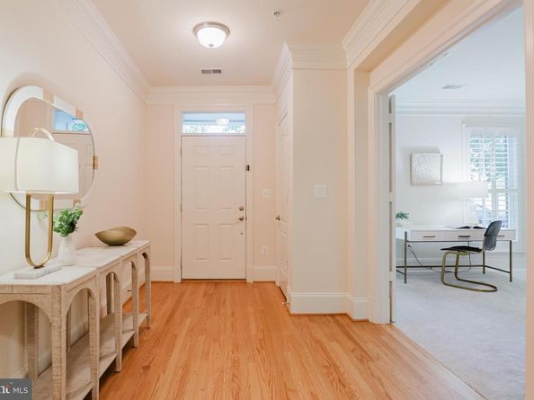 1855 Potomac Greens Drive, Alexandria VA 22314