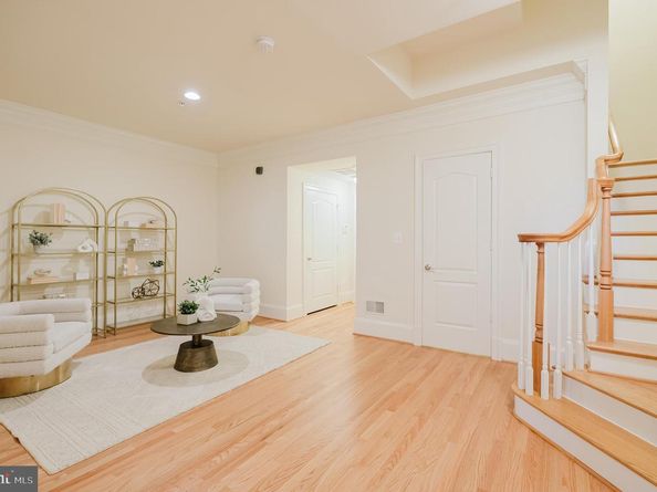 1855 Potomac Greens Drive, Alexandria VA 22314