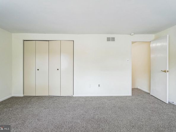 991 Putnam Boulevard 79, Wallingford PA 19086