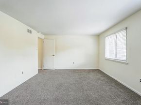 991 Putnam Boulevard 79, Wallingford PA 19086