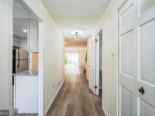 991 Putnam Boulevard 79, Wallingford PA 19086